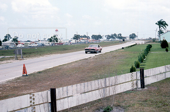 Bud More Mercury Cougar #15 Sebring 4 Hours 1967 Driven by Parnelli Jones