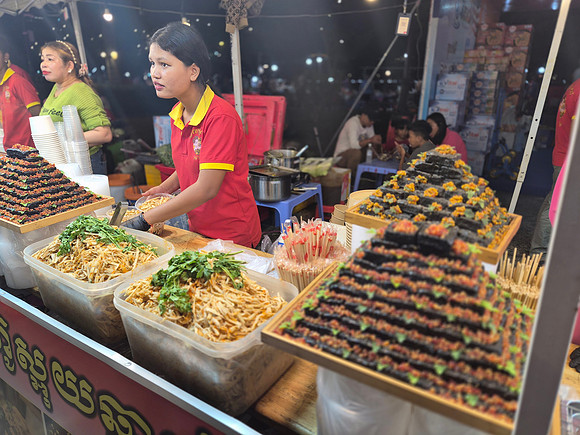 Walking Street Phenom Phen Cambodia