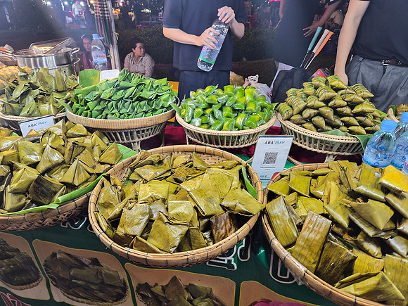 Walking Street Phenom Phen Cambodia
