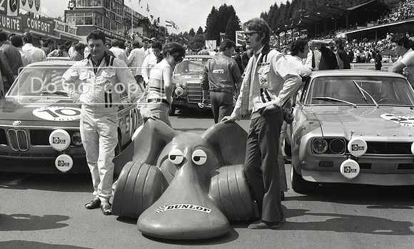 The #22 Ford Capri RS 2600 Ford Koln & Niki Lauda – BMW Alpina 2800 CS #10