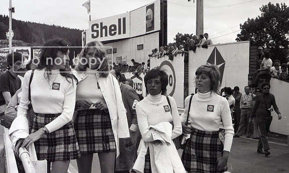 Grid Girls Together At the Spa 24 Hours 1971