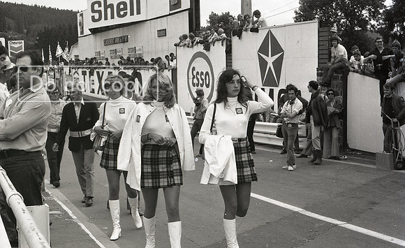 Shell Grid Girls At spa 24 Hours 1971