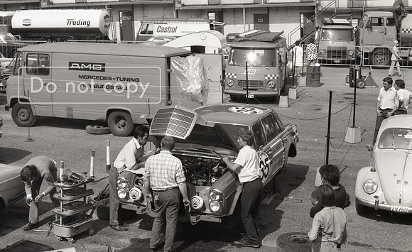 AMG Mercedes-Benz 300 SEL 6.8 #35 – Spa 24 Hours 1971 Paddock Scrutineering