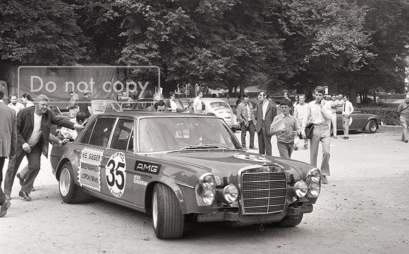 AMG Mercedes-Benz 300 SEL 6.8 #35 – Spa 24 Hours 1971 Paddock
