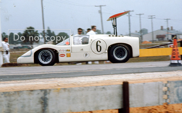 Chaparral 2F Mike Spence & Jim Hall Sebring 12 hours 1967 #6