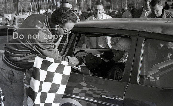 Racing   113