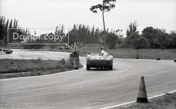 Racing   187