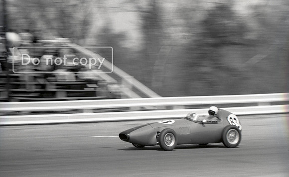 Racing   193