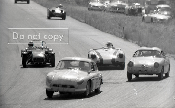 Racing   211