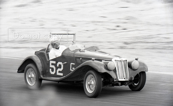 Racing   220