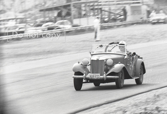 Racing   237