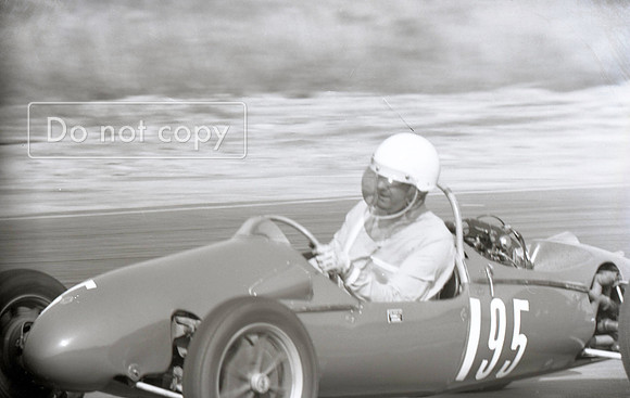Racing   274