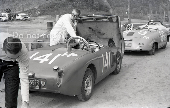 Racing   285