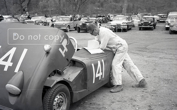 Racing   289