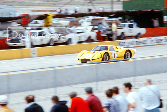 Ford GT40 Mario Andretti & Bruce McLaren Sebring 12 Hours 1967 Winner
