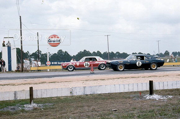 Dan Gurney Mercury Cougar V Mark Donohue Chevrolet Camaro Sebring 4 Hours 1967